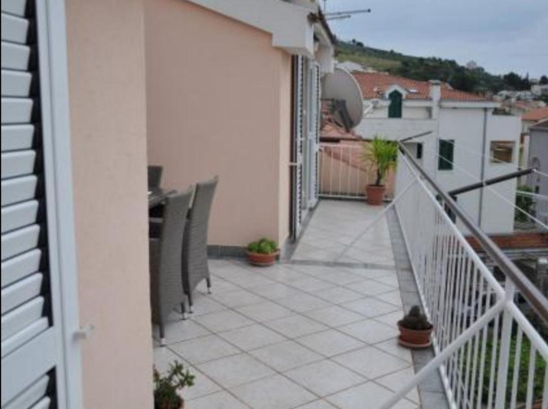 Apartman Anđela Podgora Bagian luar foto